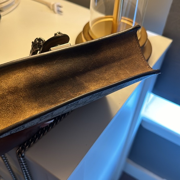 COPY - Gently used - Picture 5 of 8